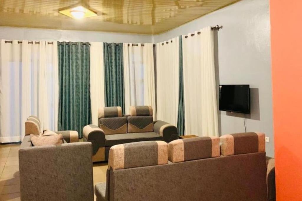 Castello Teta, Kigali Rwanda photo 1