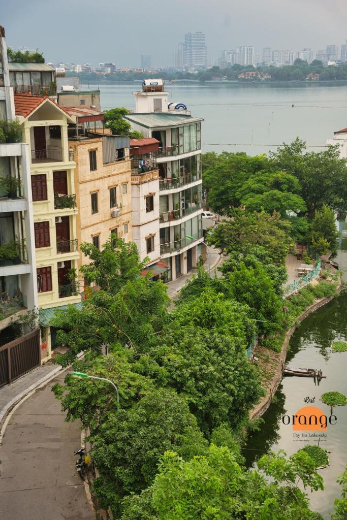 iRest Orange Tay Ho Lakeside Apartment