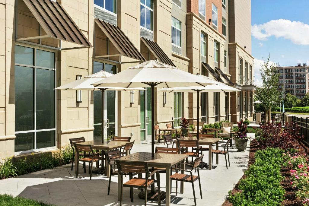 Homewood Suites By Hilton Worcester photo 1