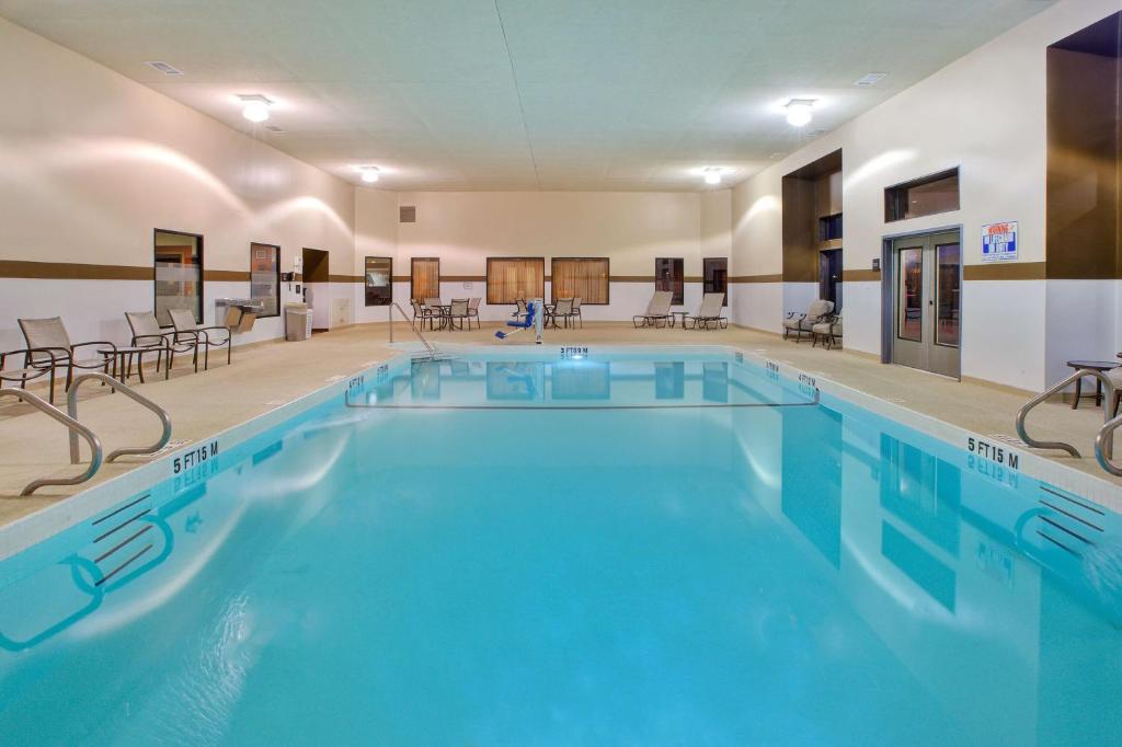 Hampton Inn Gaylord photo 4