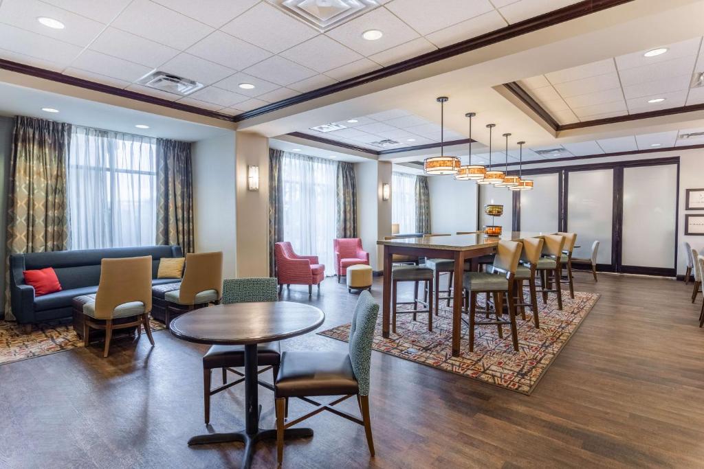 Hampton Inn Minneapolis/Shakopee photo 1