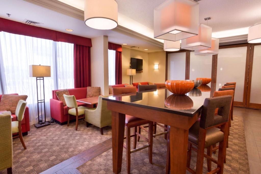Hampton Inn St. Louis Southwest photo 3