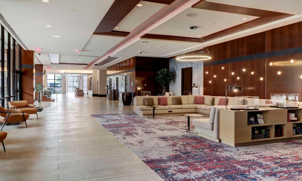 Hilton University of Houston image