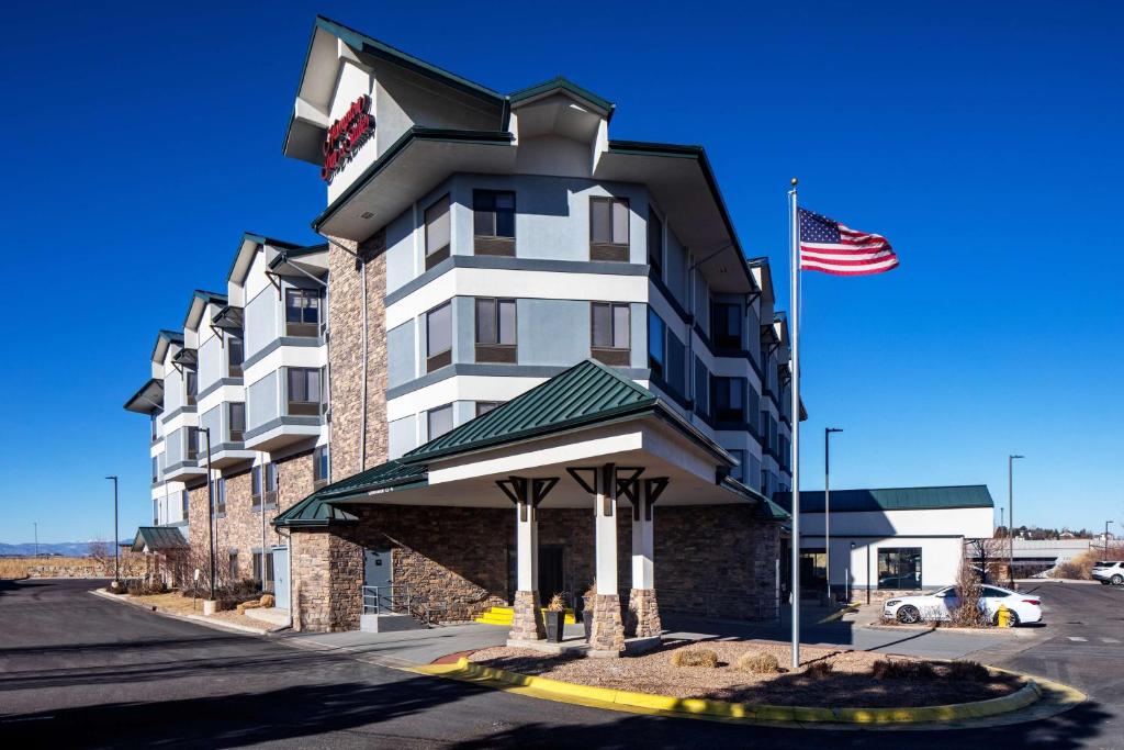 Hampton Inn & Suites Parker image