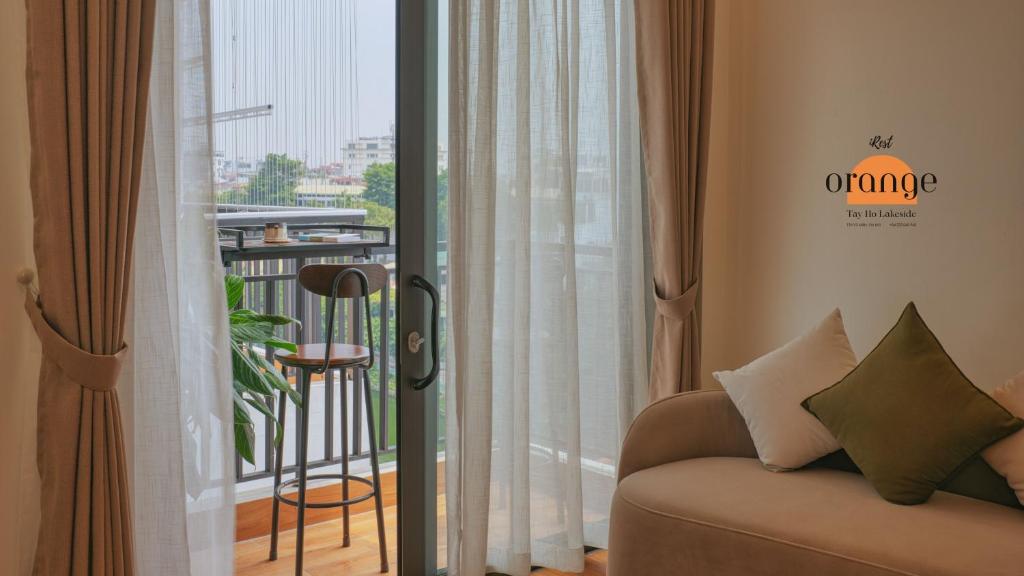 iRest Orange Tay Ho Lakeside Apartment