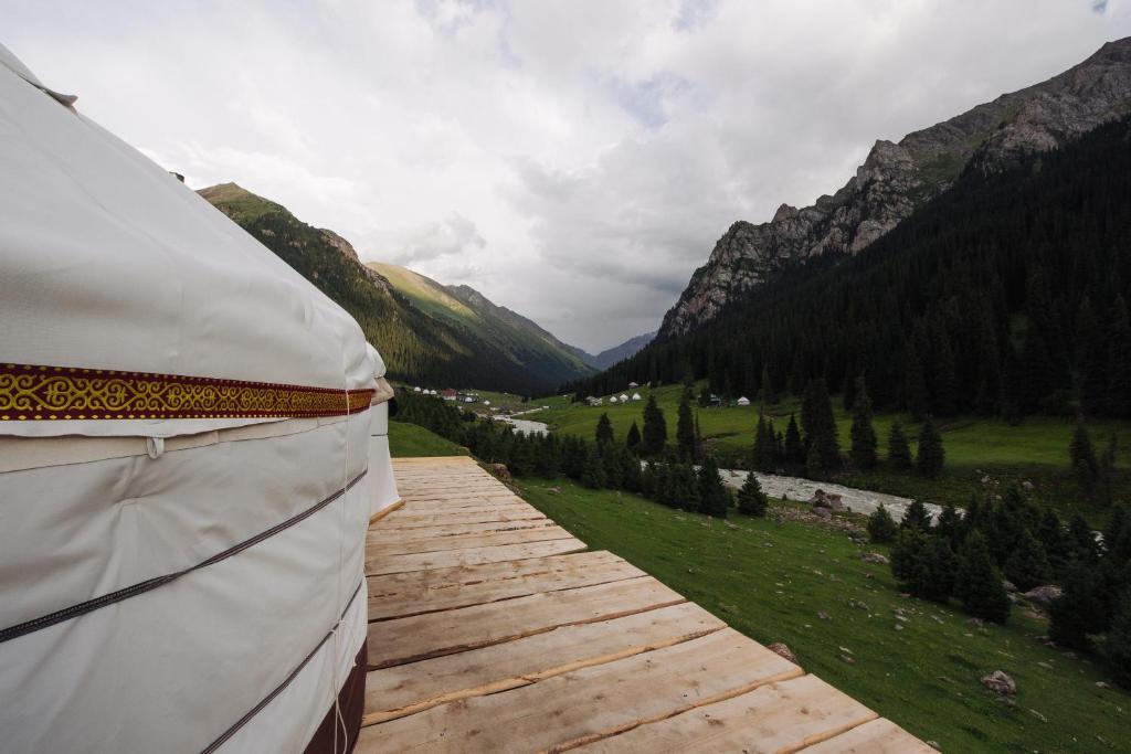 Eco Yurt Camp Arashan photo 3