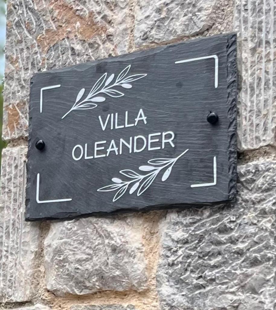 Villa Oleander Agios Nikolaos Loutra Edipsou photo 1