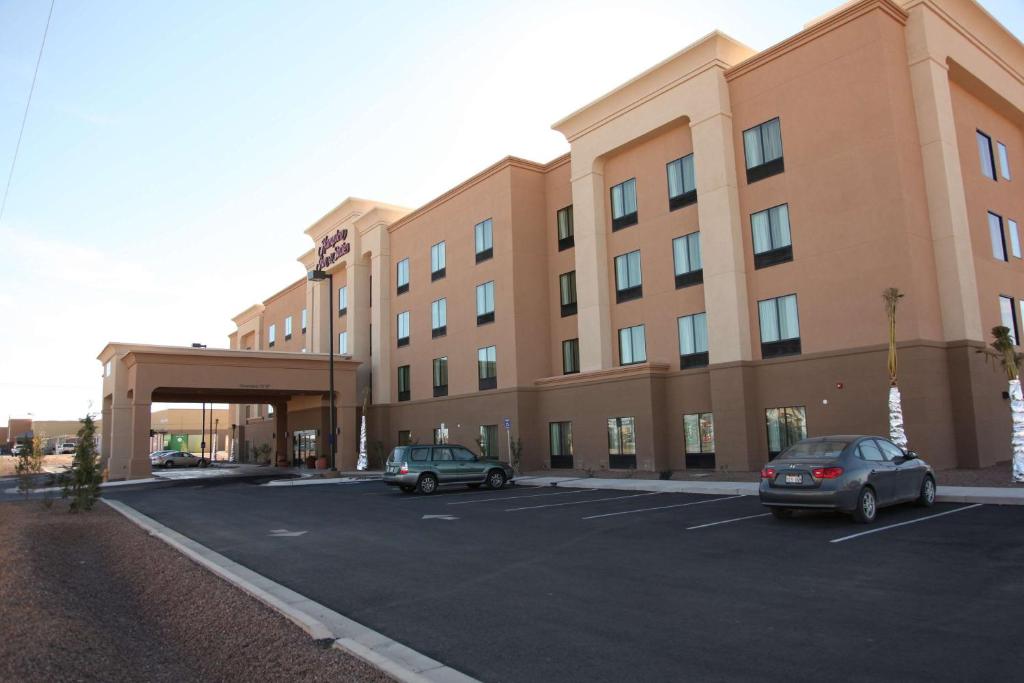 Hampton Inn & Suites Carlsbad image