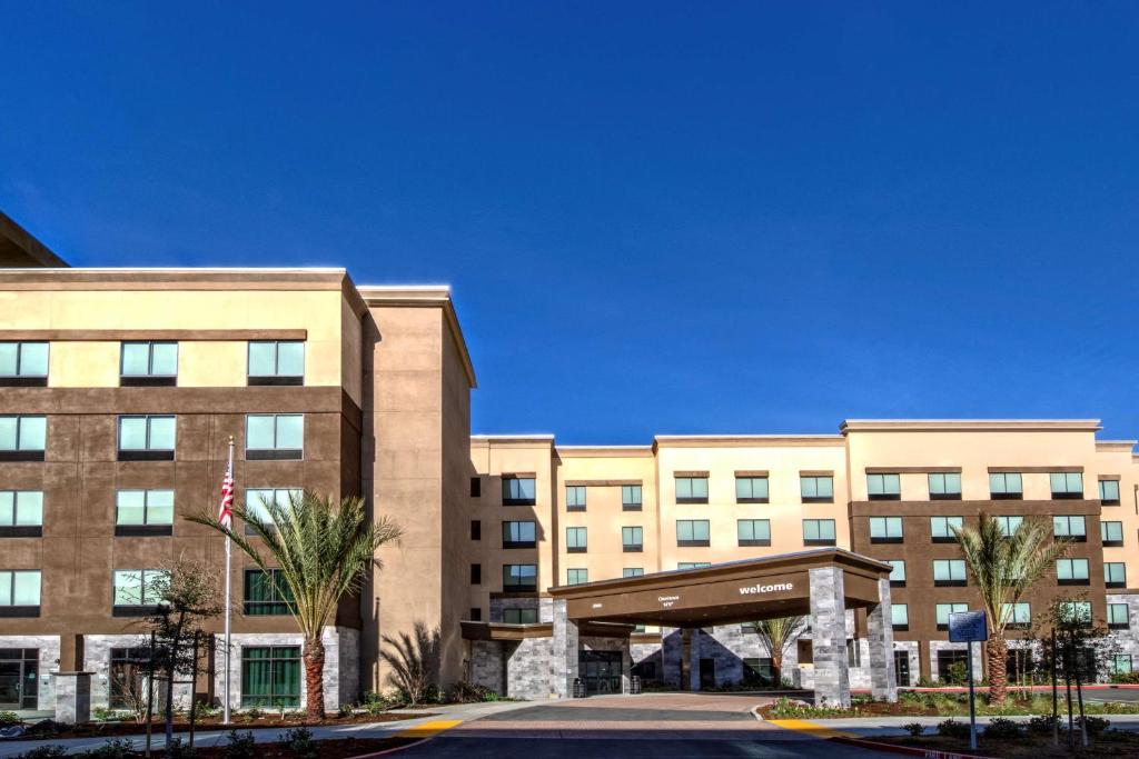 Hampton Inn & Suites San Jose Airport photo 1