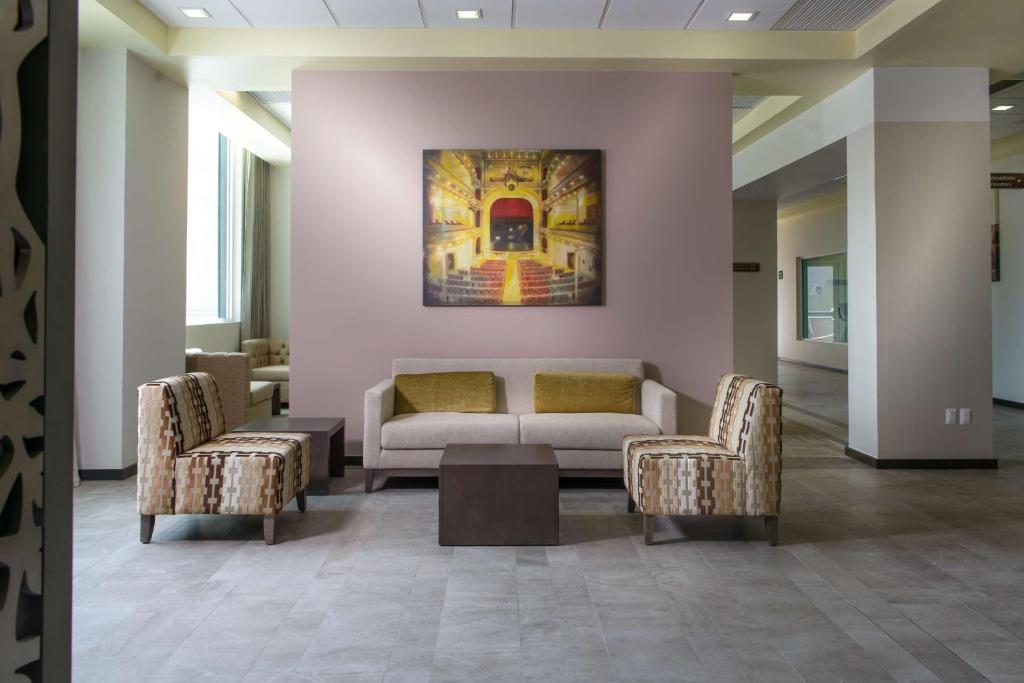 Hampton Inn Zacatecas photo 2