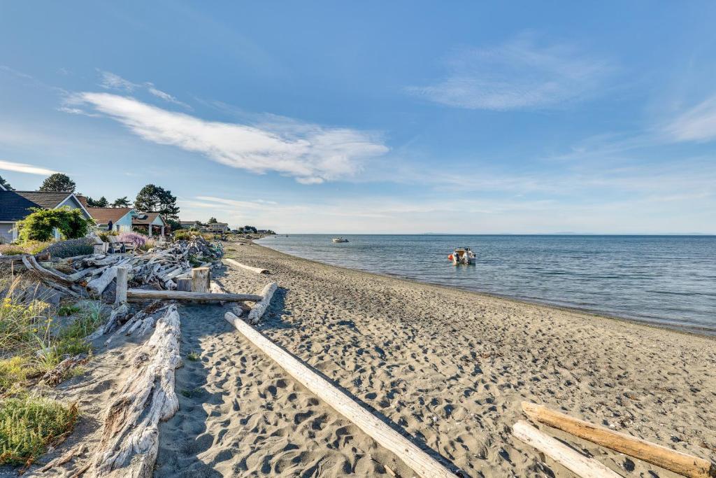 Sequim Escape with Gas Grill and Deck, Walk to Beach! photo 1