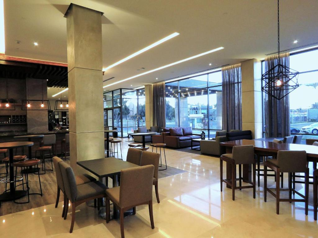 Hampton Inn By Hilton Celaya photo 4