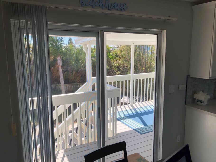 Swansea-by-the-Sea -- Spacious home - heated pool, hot tub, walk to beach! photo 1