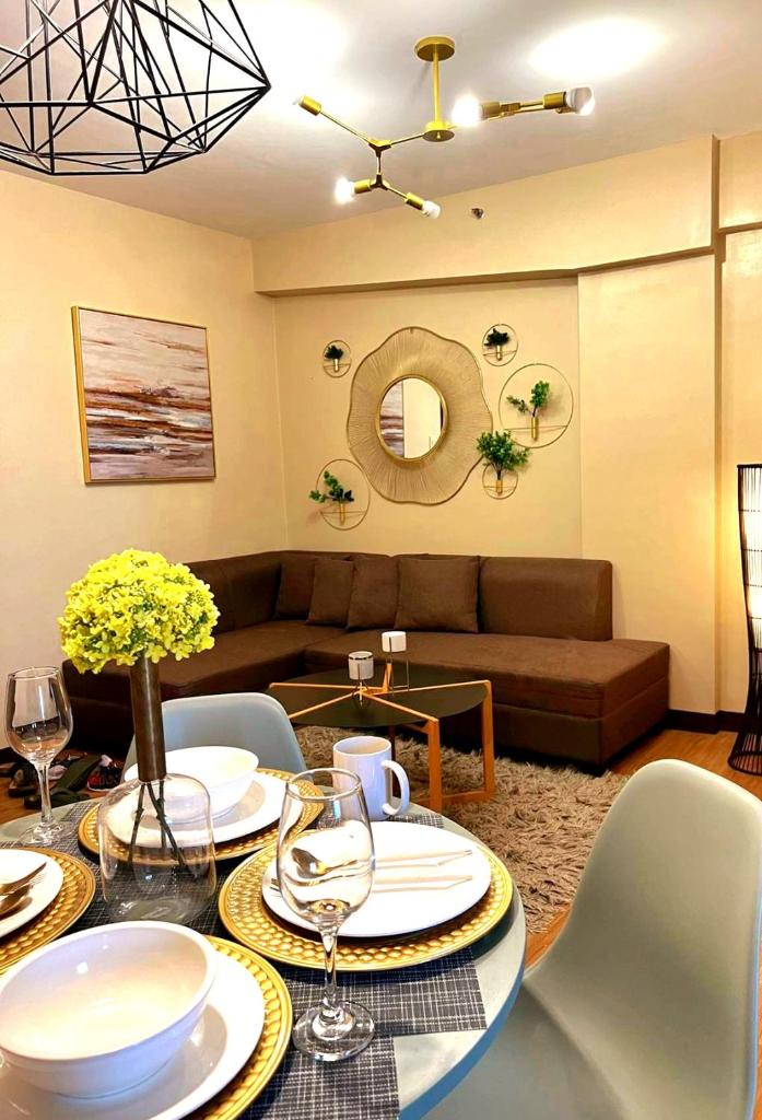 Condo Unit, 2 Bedrooms,1 Bathroom, Livingroom & Kitchen 5 days min Pool is free