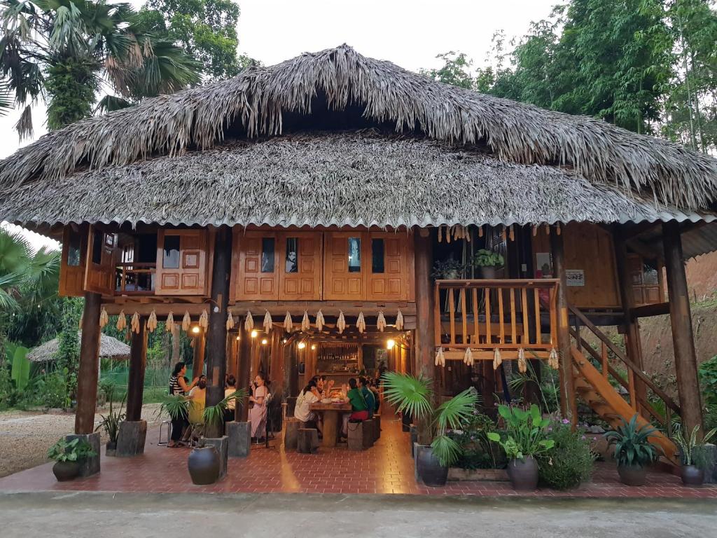 Vu Linh Palm House Eco Homestay