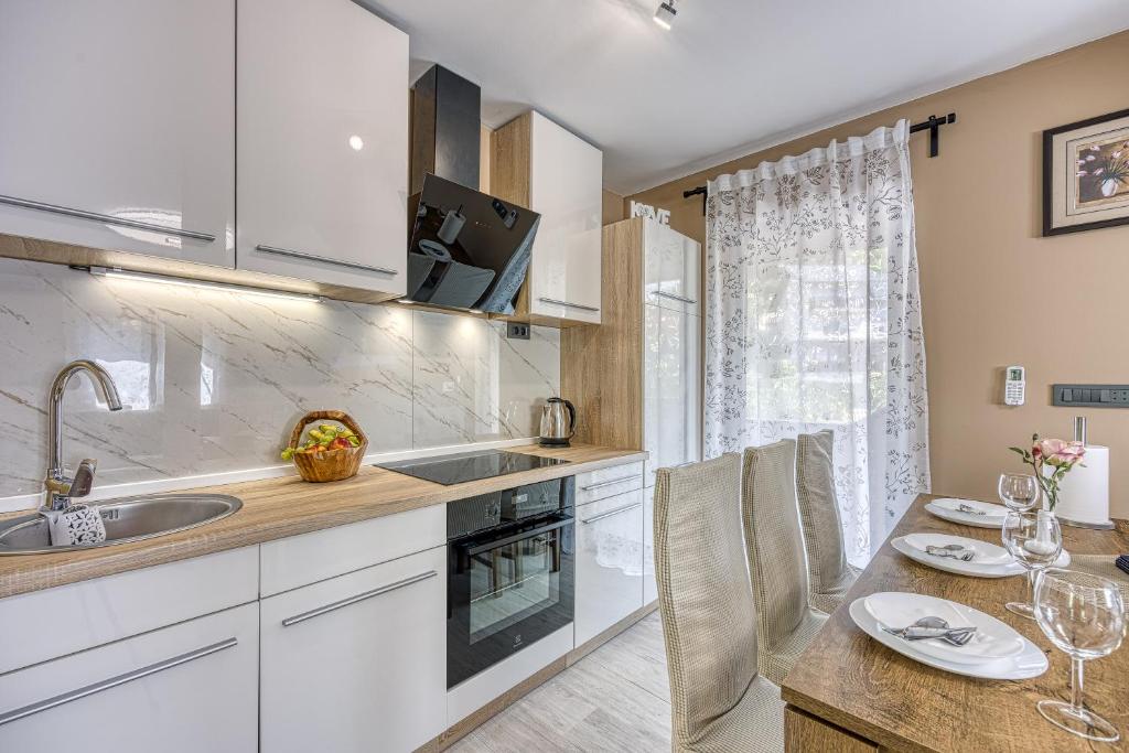 Urban Oasis With Terrace And Parking - Happy Rentals photo 3