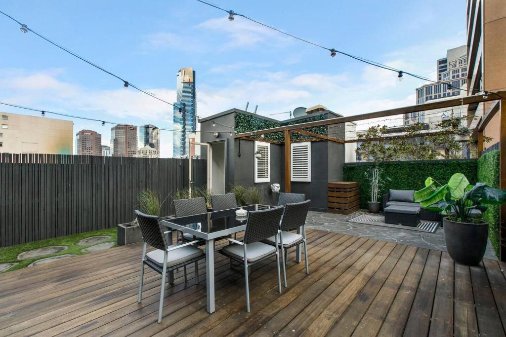 Heritage Charm in Melbourne's Heart with Rooftop photo 1