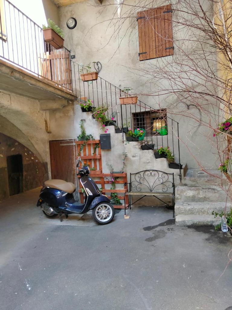 Casa Storta - Cycle Garage CON BICICLETTE