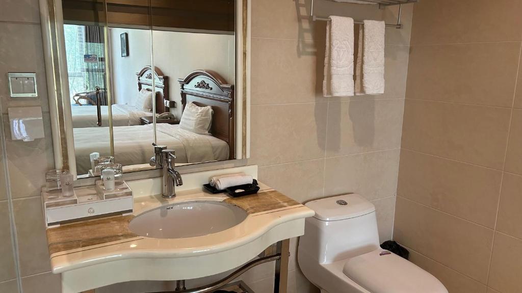 Victoria Beach Hotel photo 2