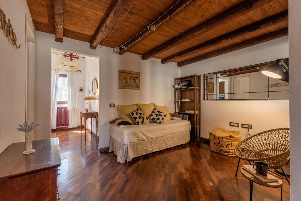 Santa Teresa Apartment with Terrace by Wonderful Italy photo 3