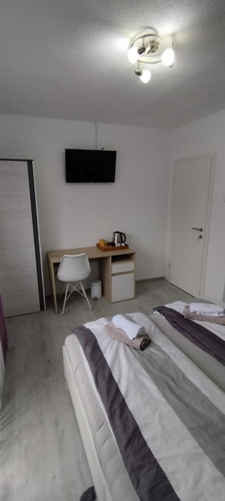 Guest House Laura photo 3