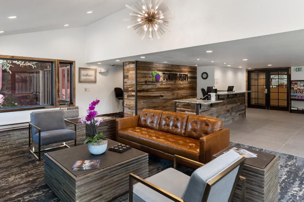 Torian Plum Plaza 507 photo 1