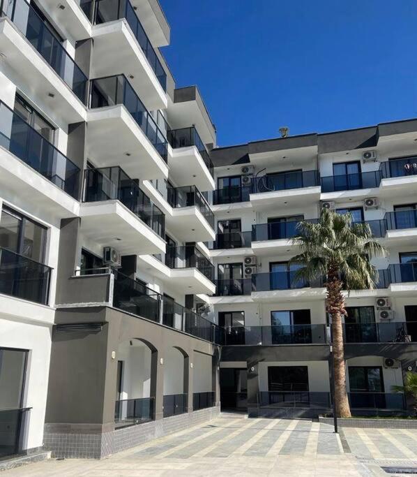 New apartment with pool near the sea photo 1