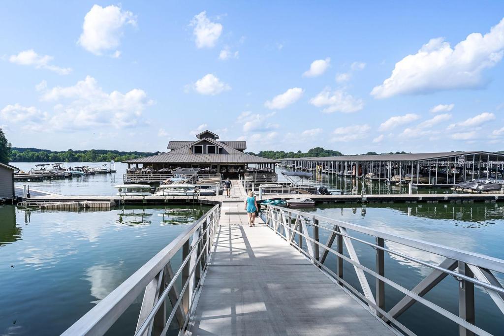 Lake Home Retreat w/Lake/Marina Access Golf Cart photo 3