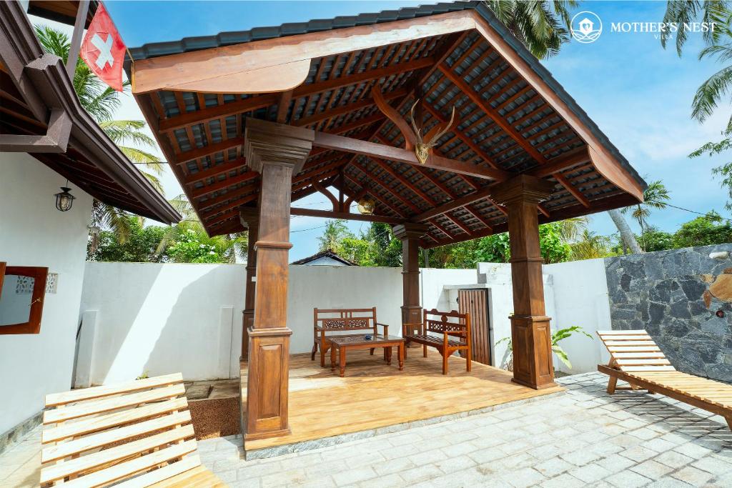 Mother’s Nest Villa with Pool photo 4