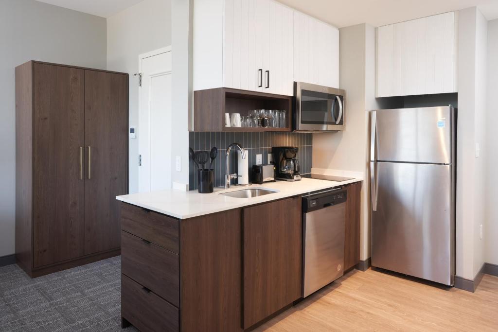 Staybridge Suites Wilmington Downtown, an IHG Hotel photo 3