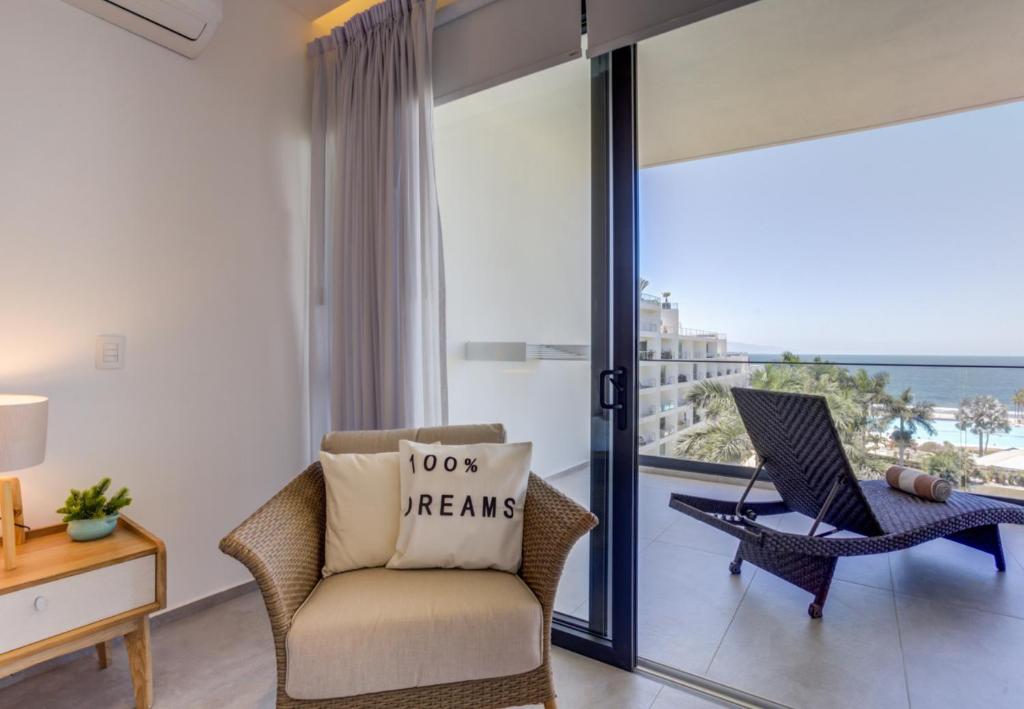 Aria 606 Del Mar photo 4