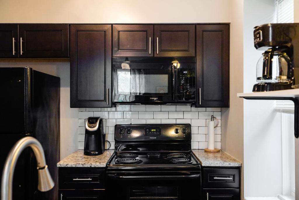 2 Bedroom Getaway in Great Area photo 3