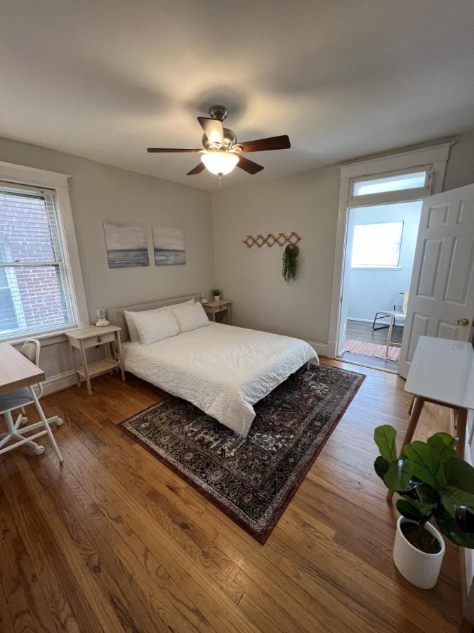 Lovely 2-BR apartment with free parking photo 2
