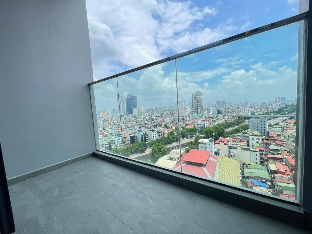 Lancaster Luminaire Apartment