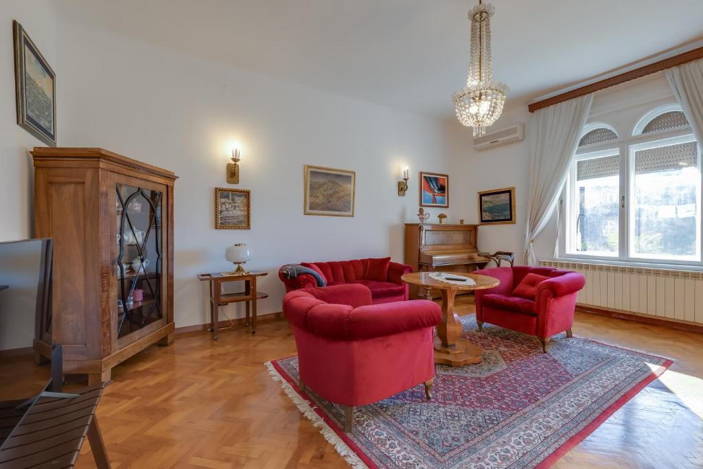 City Apartment With Garden - Happy Rentals photo 2
