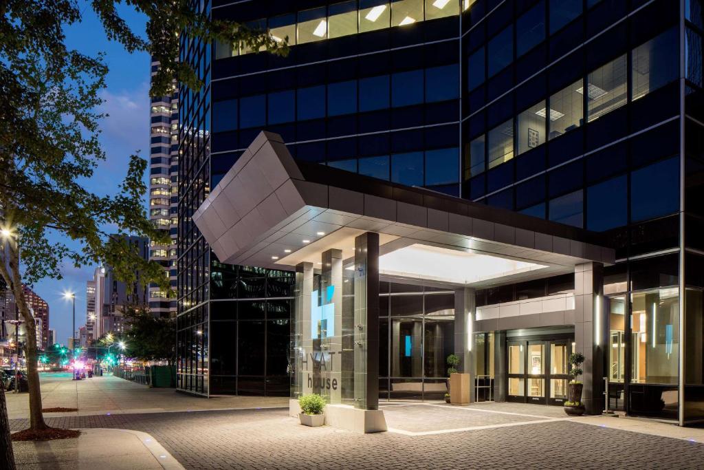 Hyatt House New Orleans/Downtown image
