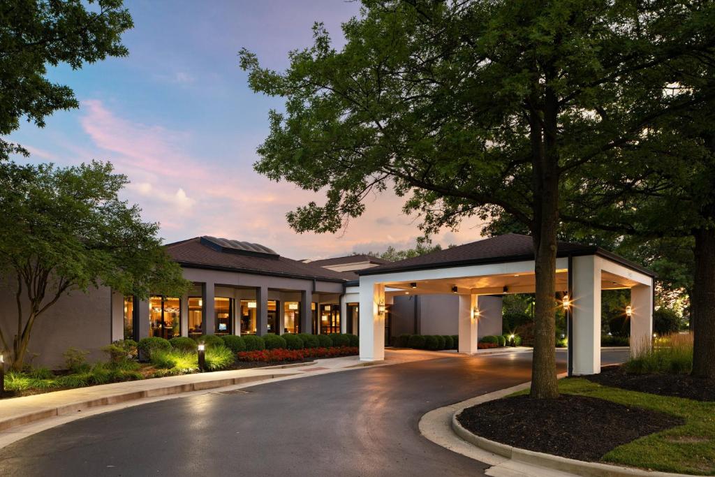 Courtyard by Marriott Cincinnati Blue Ash image