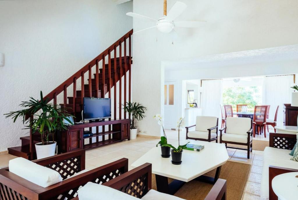 Sunny Vacation Villa No 98 photo 3