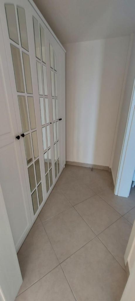 Wndyham kuşadasi 1+1 teraslı 2 banyo dublex photo 1