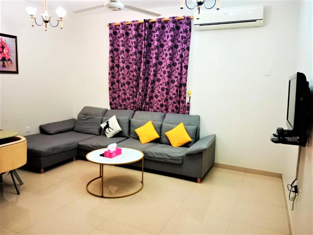 Bahla Hotel Apartment - Tap to explore photos