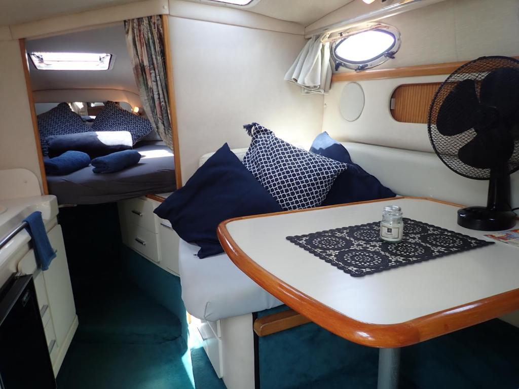 yacht vedette Arlequin photo 4