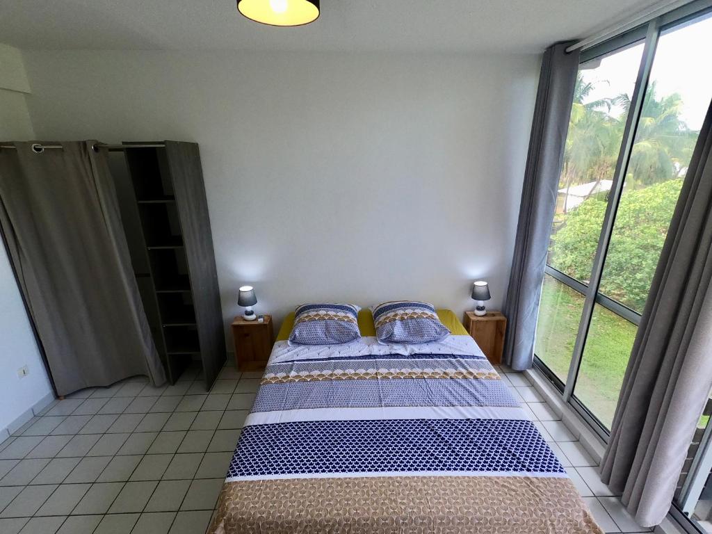Appartement F3 avec acces plage à Montjoly photo 1