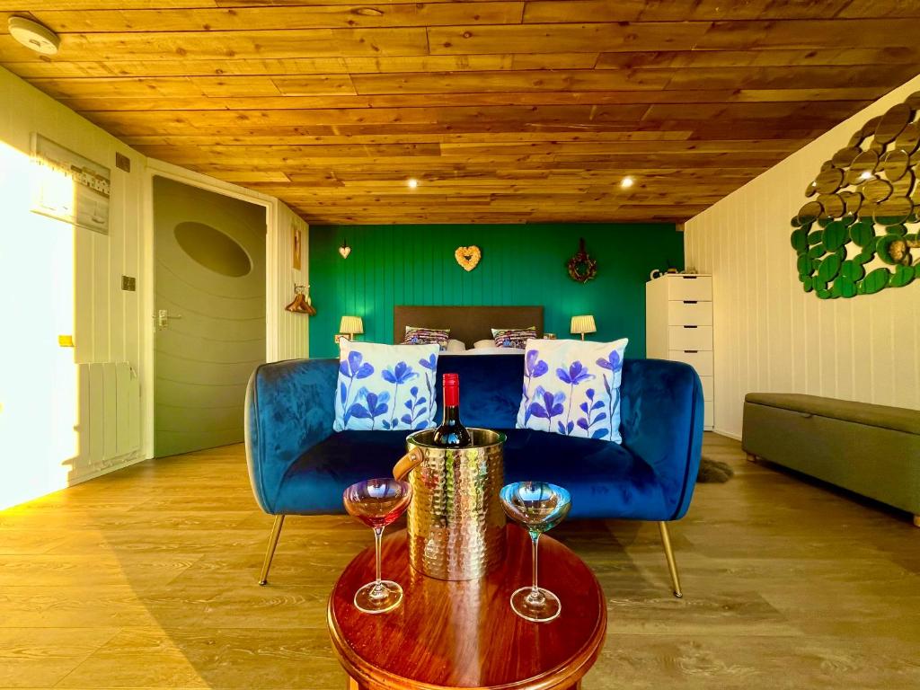 The Pod & Cwtch luxury accommodation photo 1