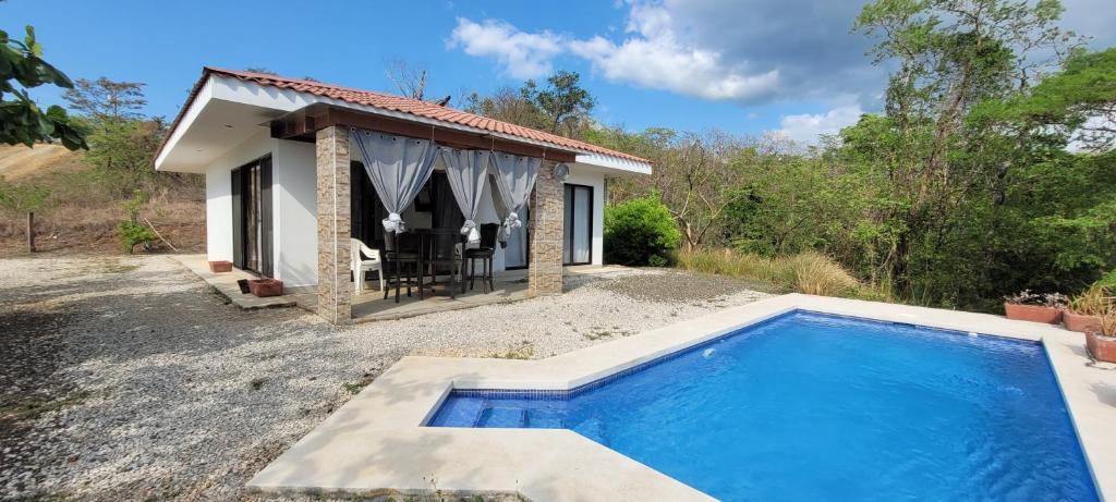 Sky House photo 4