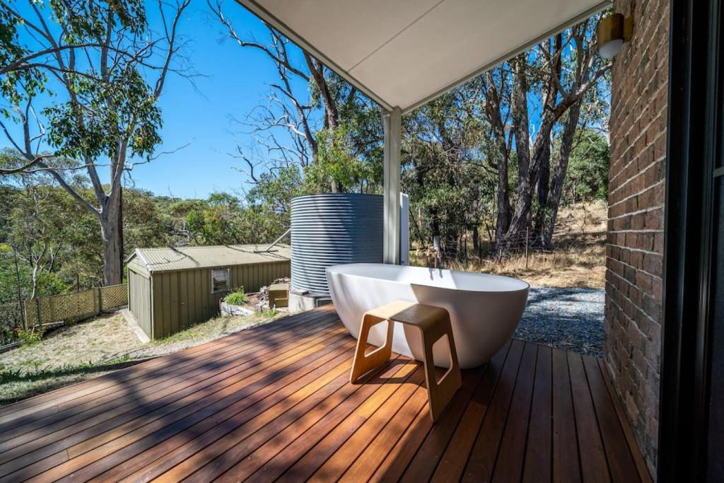Adelaide Hills Retreat - Surrounded by Nature photo 1