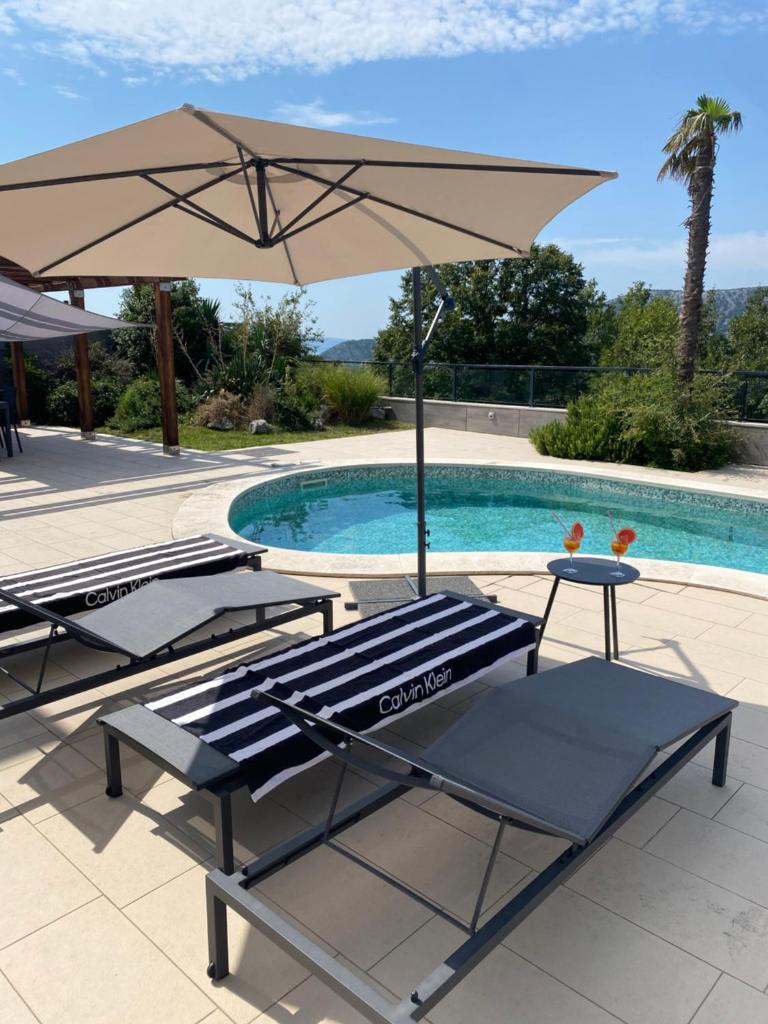 Villa Alana GANZE VILLA - POOL - SAUNA - JACUZZI 200m2 photo 1