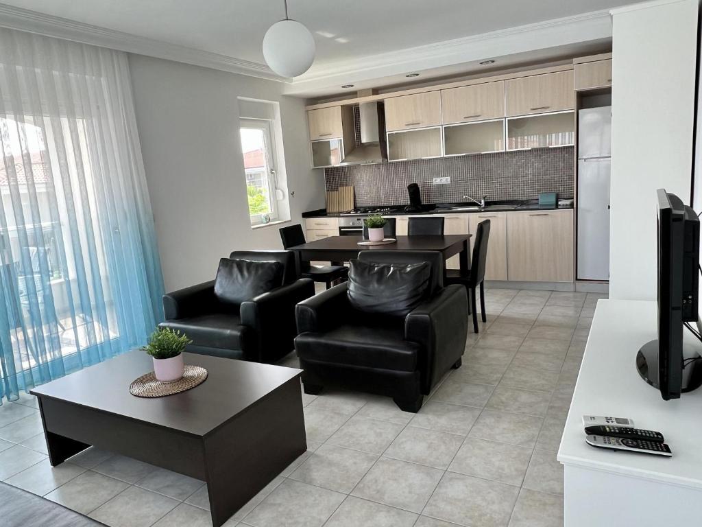 Beautiful 3-Bedroom Apartment in Side - Ilica photo 3