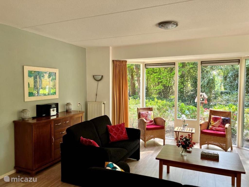 Quietly located holiday home against the Lemelerberg photo 3