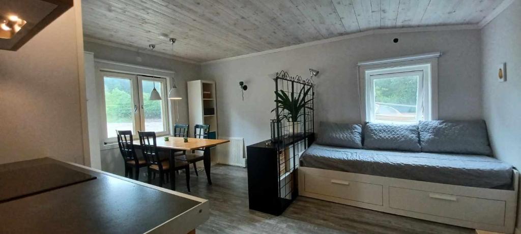 Cozy studio near sea, forest and town photo 4