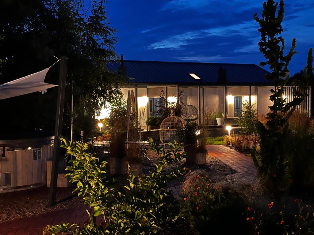 Botanica photo 3